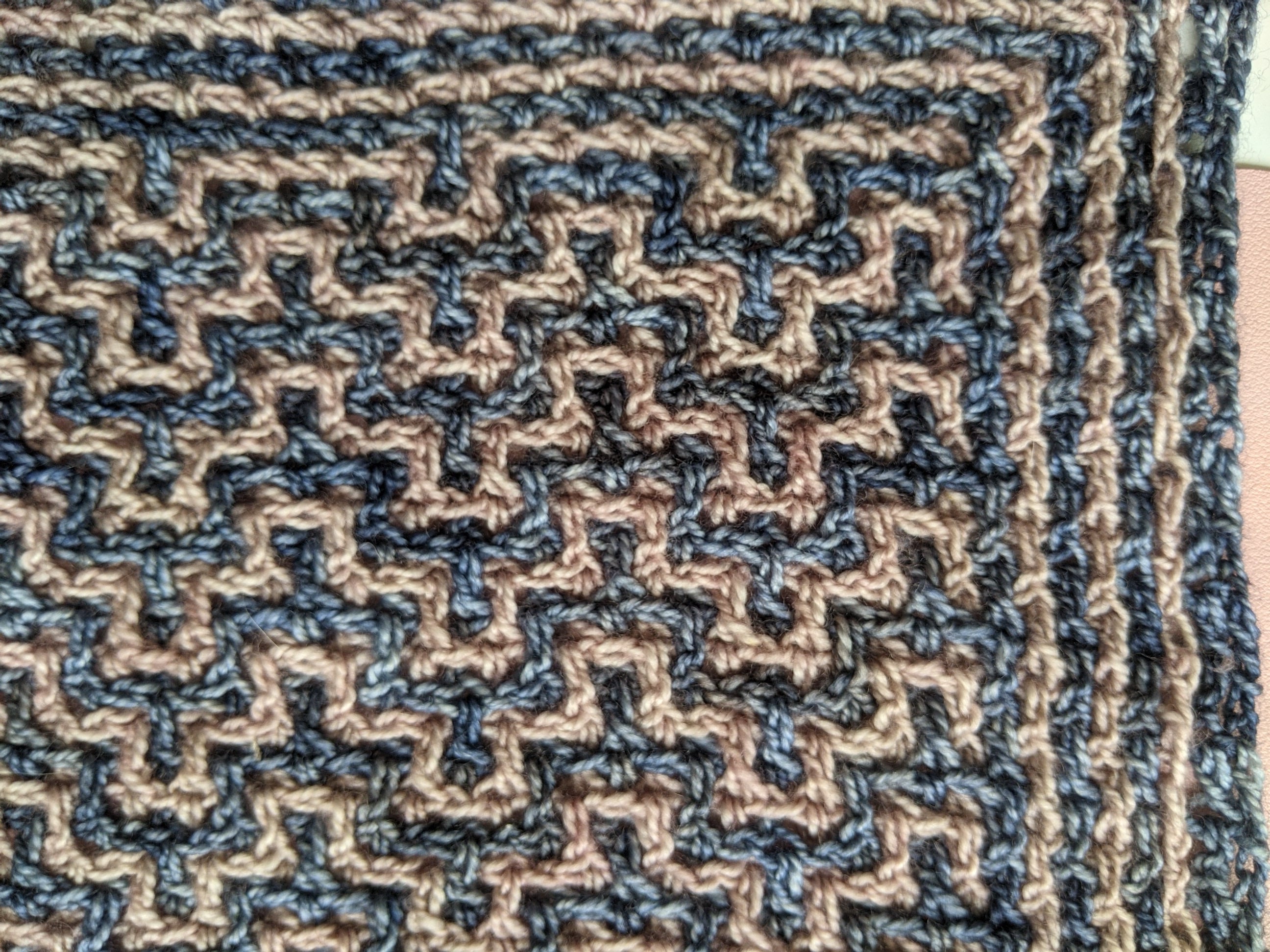 Interlocking crochet: reading a pattern