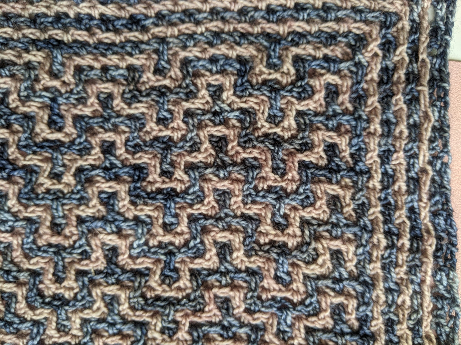 Interlocking crochet: reading a pattern
